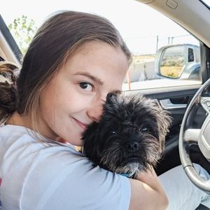 Meet your Posher, Madeline